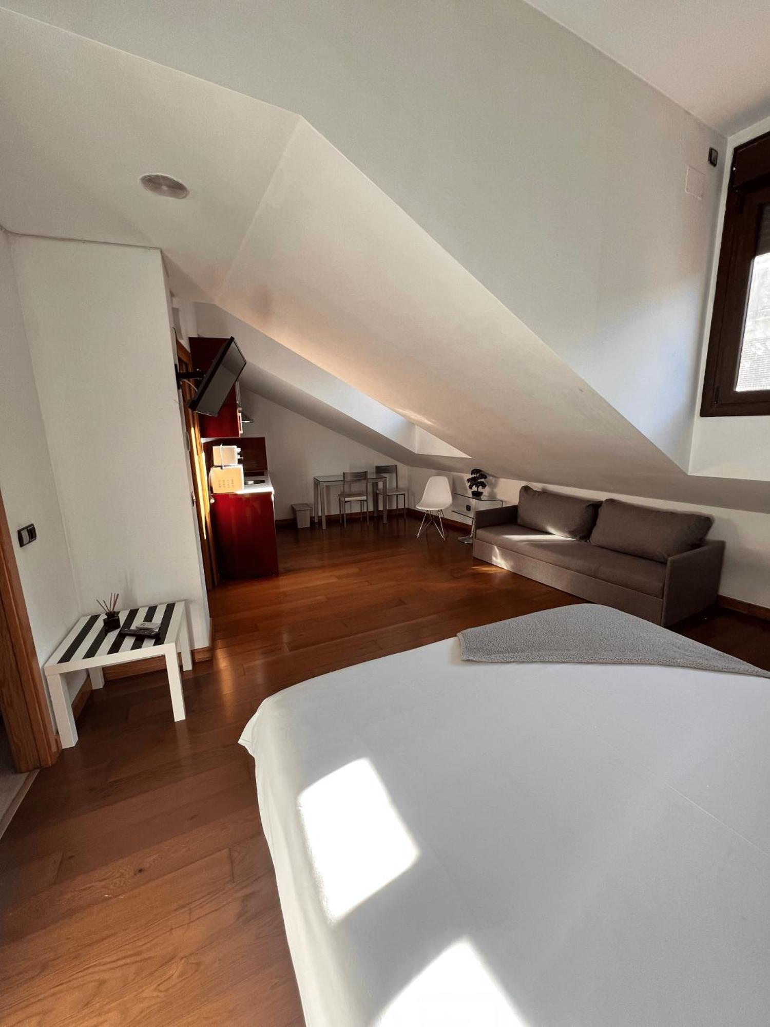 Apartamentos San Antonio Аранда-де-Дуэро Экстерьер фото